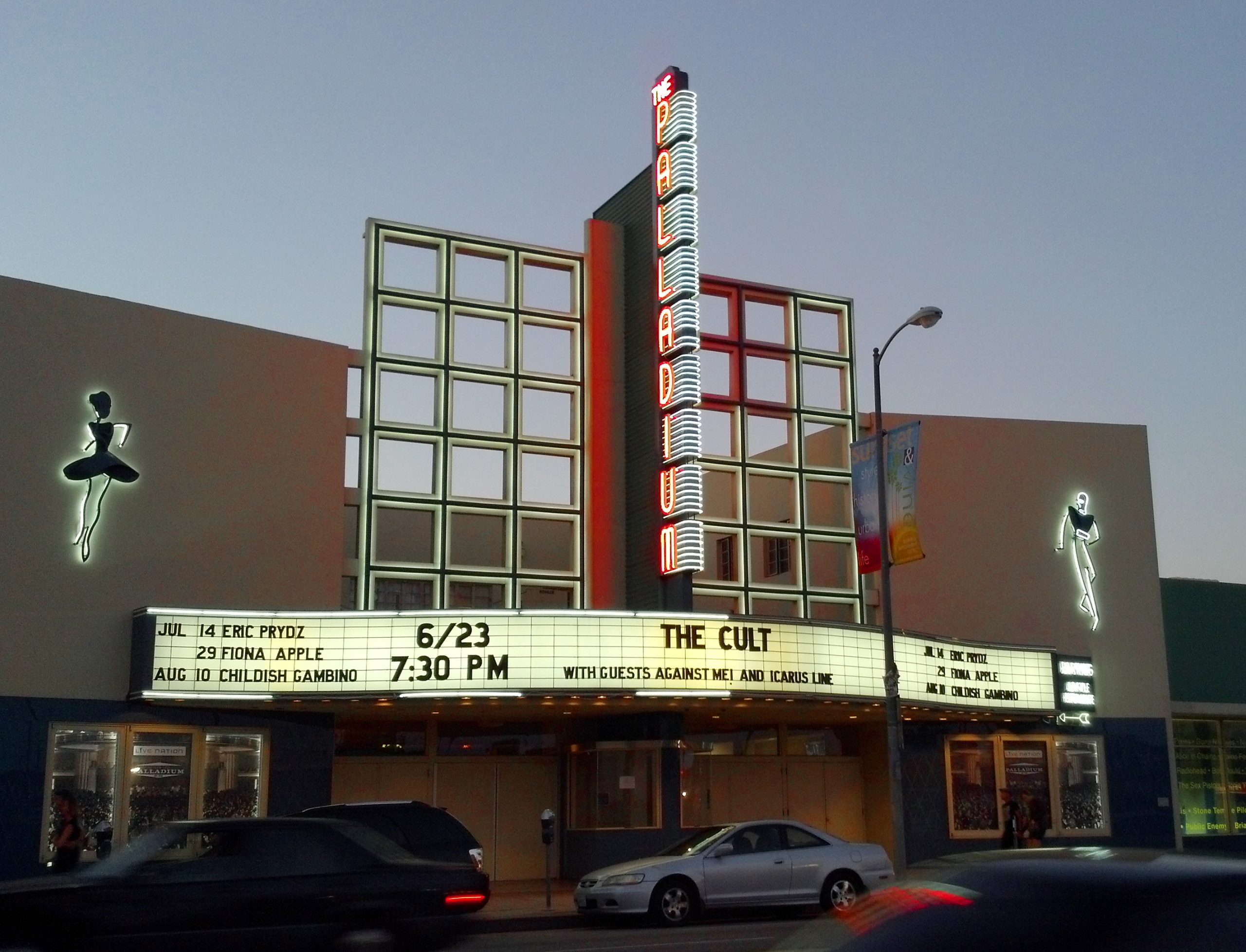 Hollywood_Palladium_2012 - Lombardi House Exterior of the Hollywood Palladium in Los Angeles with its classic Art Deco marquee and vertical neon sign.